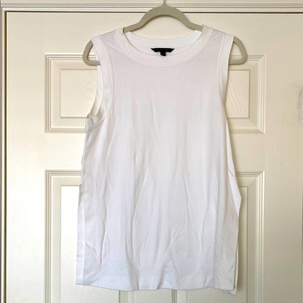 Banana Republic White Muscle Tee. Size Small